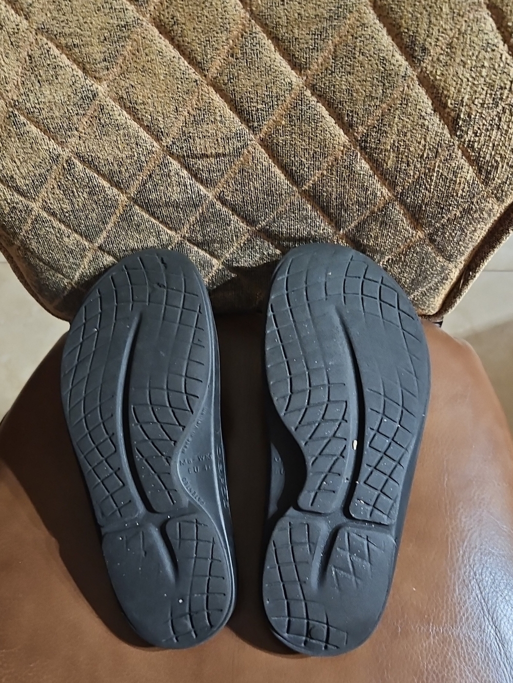 OOFOS OOahh Recovery Slip On Slides Sandals Shoes Black - Picture 5 of 5